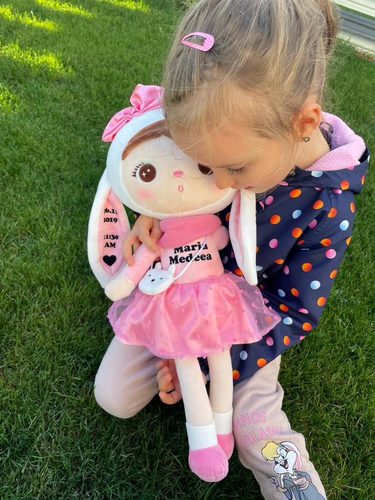 Papusa Personalizata Iepuras cu Gentuta, 50 cm.